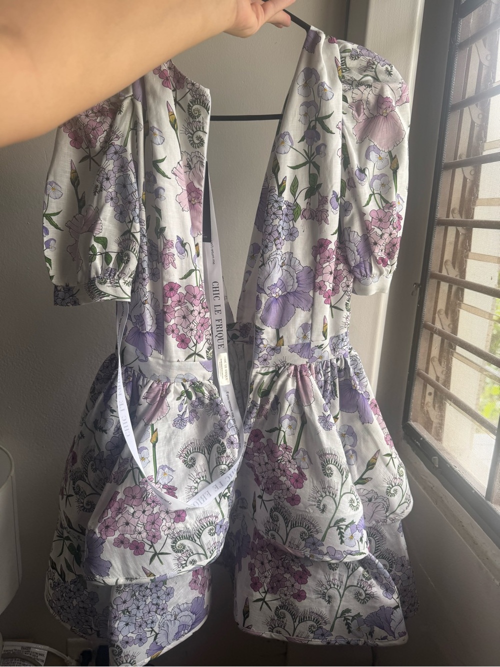Aubrie Linen Mini Dress - Deep V-neck - Picture 5 of 6